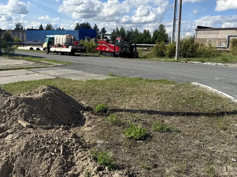Приямок у дороги