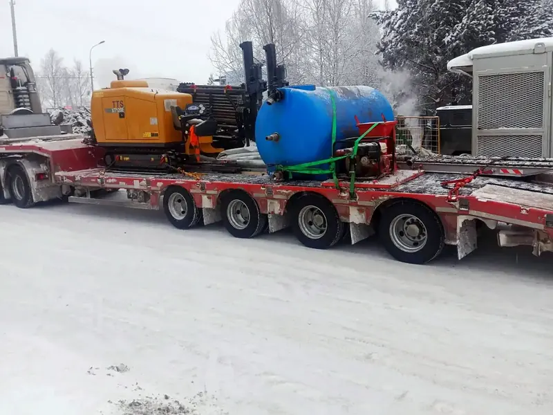 Перевозка установки ГНБ на трале
